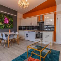 Relaxing 2 Bedroom Stay for 6