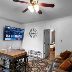 Cozy 2 bedroom + 2 Bathroom