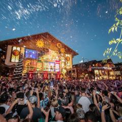 Completíssimo 3 Quartos Dentro da Rua Coberta