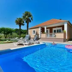 Meri Comfortable Holiday Residence