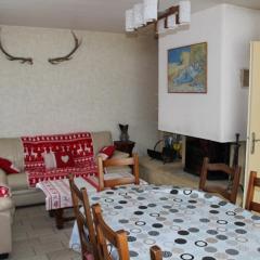 Maison spacieuse 18 pers, 8 ch, cheminée, jardin clos, 4* - FR-1-737-84