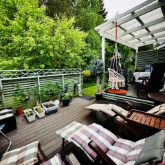 Entire Cozy House with nature,sauna,patio,parking