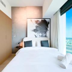 Breath taking Studio with Balcony & Stunning Views