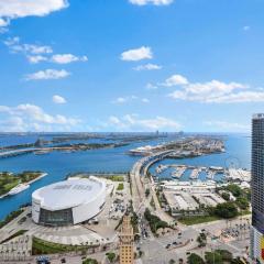 Lux Downtown Miami w Free Parking