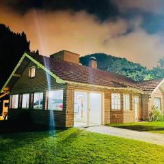 Alquiler Casa para 9 personas con Piscina en Pinamar Valeria del mar