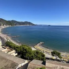 Stupenda vista mare a Laigueglia con posto auto