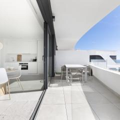 Elegant Luxury Suite with Terrace in Higueron