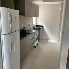 Ótimo apto a 50 m da areia churrasqueira 2Q 2 banheiros 202