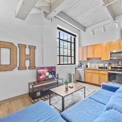 205- DT Huge Loft Parking Fast Wi-Fi Sofa Bed