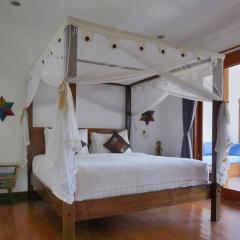 T&J1 - Gorgeous 1BR pool villa, parking, walk to beach!