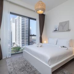 Simple Living 1Bedroom Apartment in Dubai Hills