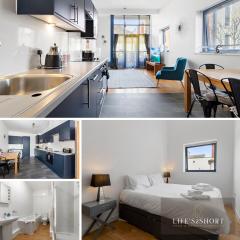 Smythen St, 2 bed apartment with balcony