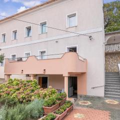 Lovely Apartment In Senj With Wifi