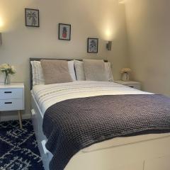 Grays Inn Road - Room 5