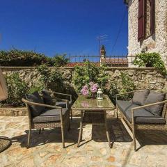 Rustikales Steinhaus nur 300 Meter zum Strand mit Meerblick, Grill, Terrasse