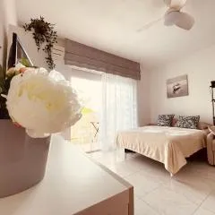 Acogedor estudio La Marina