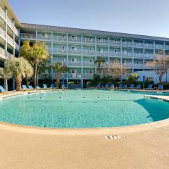 half Mi to Beach Condo in Hilton Head Resort!