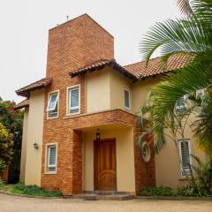 Family 3bed House