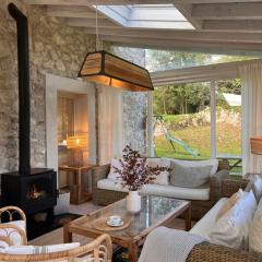 Wishome-Preciosa cuadra rehabilitada con chimenea y piscina climatizada