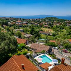 SROK luxury apartment with pool