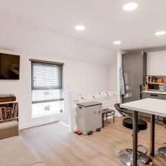 Comfortable 1BR duplex in Clapham