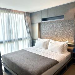 1BDR King size bed 3 Restaurants 500m to beach