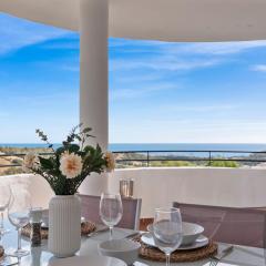 Panoramic Sea View Apartment with Pool