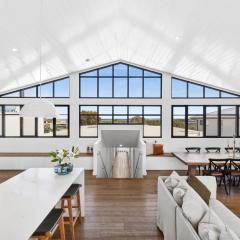 Luxurious Beach House with Breath-taking Views