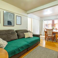 3 Quartos Completíssimo Dentro da Rua Coberta