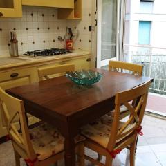Casa My Home Genova - 14 minuti dal Centro - 5 minuti a piedi dal Gaslini