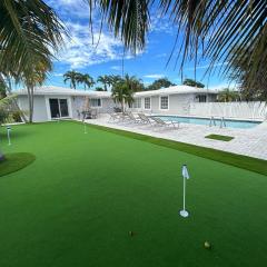 Cozy Getaway with Pool and Putting Green Unit 2
