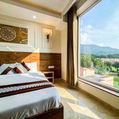 Hotel Nirvana Bliss, Behind Parmarth Niketan