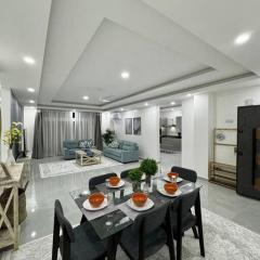 Azure 3bdrm beachfront at jumeirah palm resort nyali