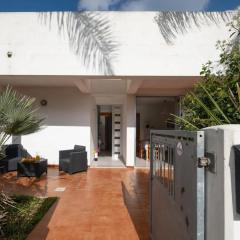 Two Steps From the Beach Villa
