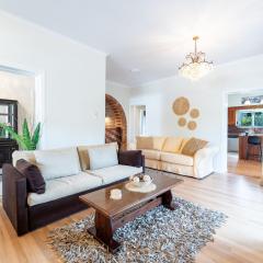 Suncatcher House by 8essentially