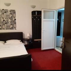 Piața Sfatului House