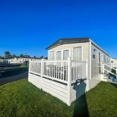 Lovely Caravan With Decking At Carlton Meres Holiday Park In Suffolk Ref 60023Ch