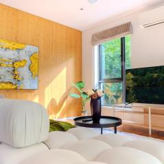2BR Apt in Docklands WiFi City walk Water nearby