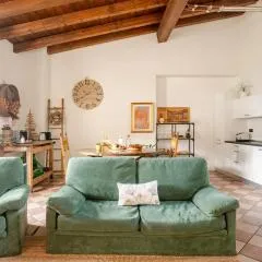 Dimora Perla di Villa - Historical Wine Retreat near Bernina Express