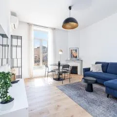Large 2-bedroom sea view 1 min walk from Monaco