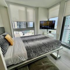 Stylish Downtown Miami Getaway 30th Story View