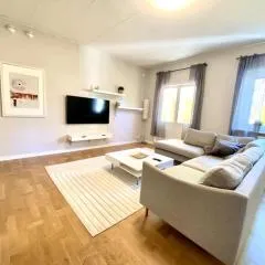 XL apartment with free parking