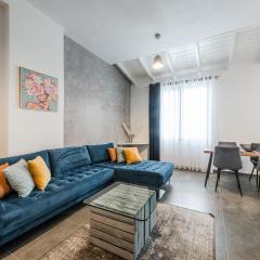 Royal Hill Apartments by PS