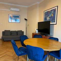 The Essence of Lodz (3) 15ppl Free Parking