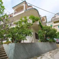 Apartment Zvone