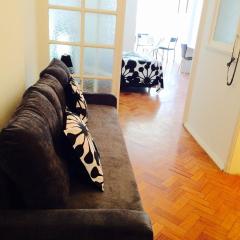 Ipanema - Excelente Apartamento a 2 Quadras da Praia!