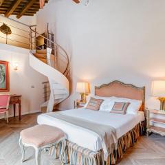 BMGA l Luxury Home with Patio in Trastevere