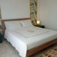Appartamento con balcone in città