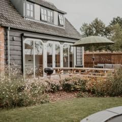 NIEUW Landelijk vakantiehuis aan zee