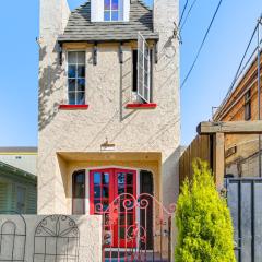 Unique Historic Home with Rooftop Deck in Long Beach